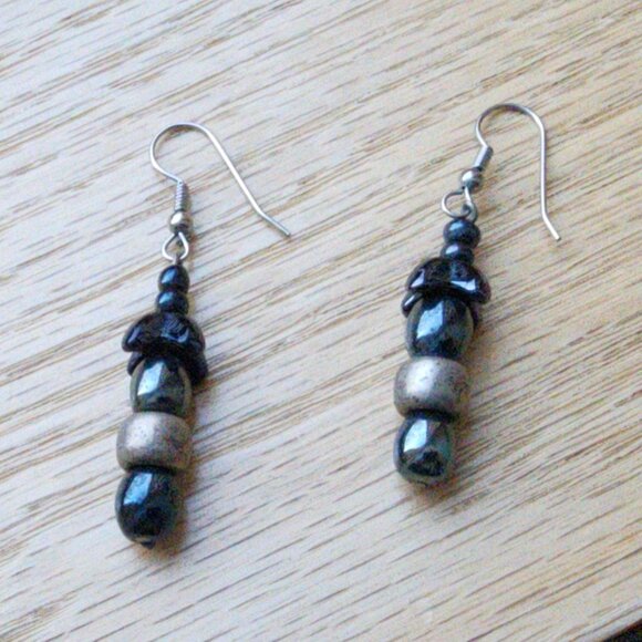 Vintage Etsy Blue/Black Iridescent Beaded Drop Dangle Earrings - Picture 9 of 12